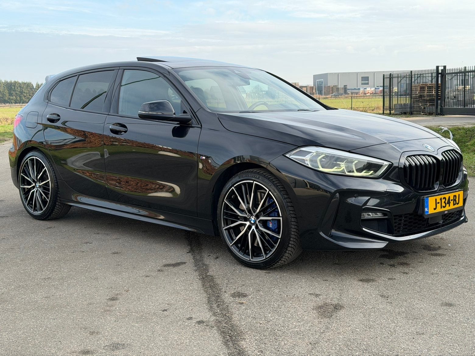 BMW 1-serie 118i High Executive Edition DEALER ONDR NWE APK!, 15 km/l, 4 cilinders, Zwart, Particulier