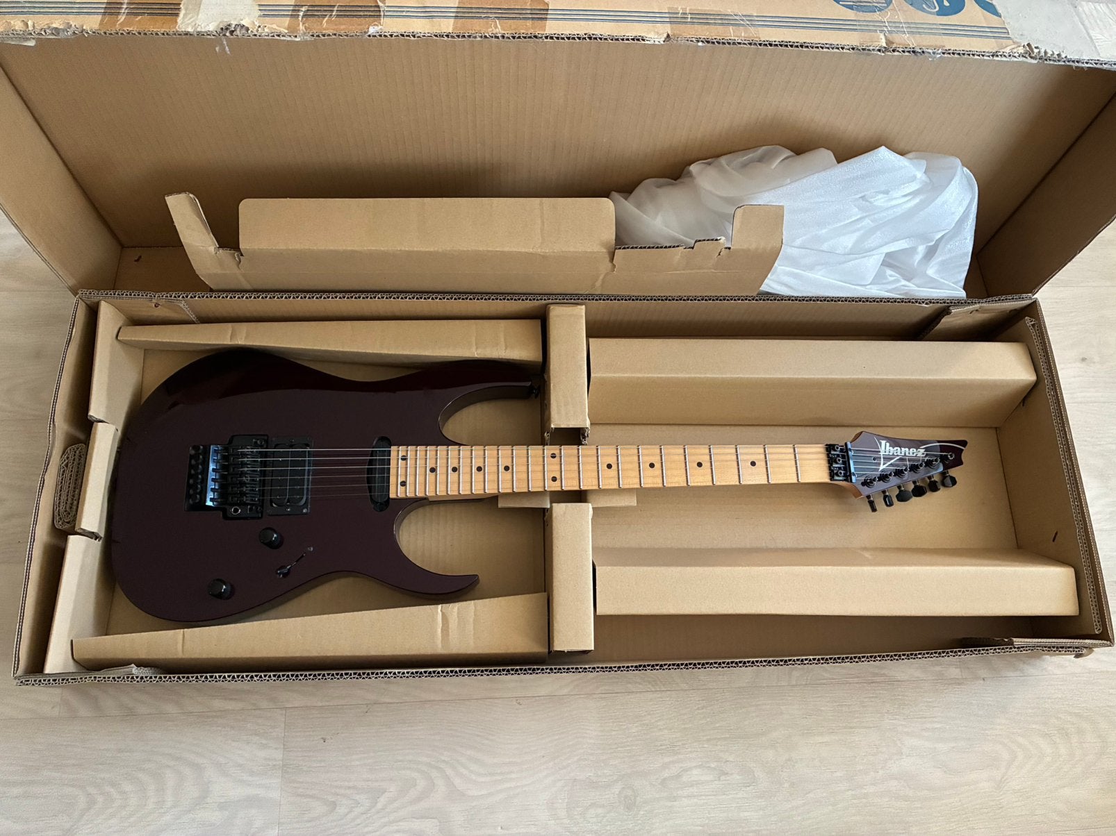 Ibanez RG565 Genesis - Vampire Kiss - Made in Japan, Ophalen, Gebruikt, Solid body, Ibanez
