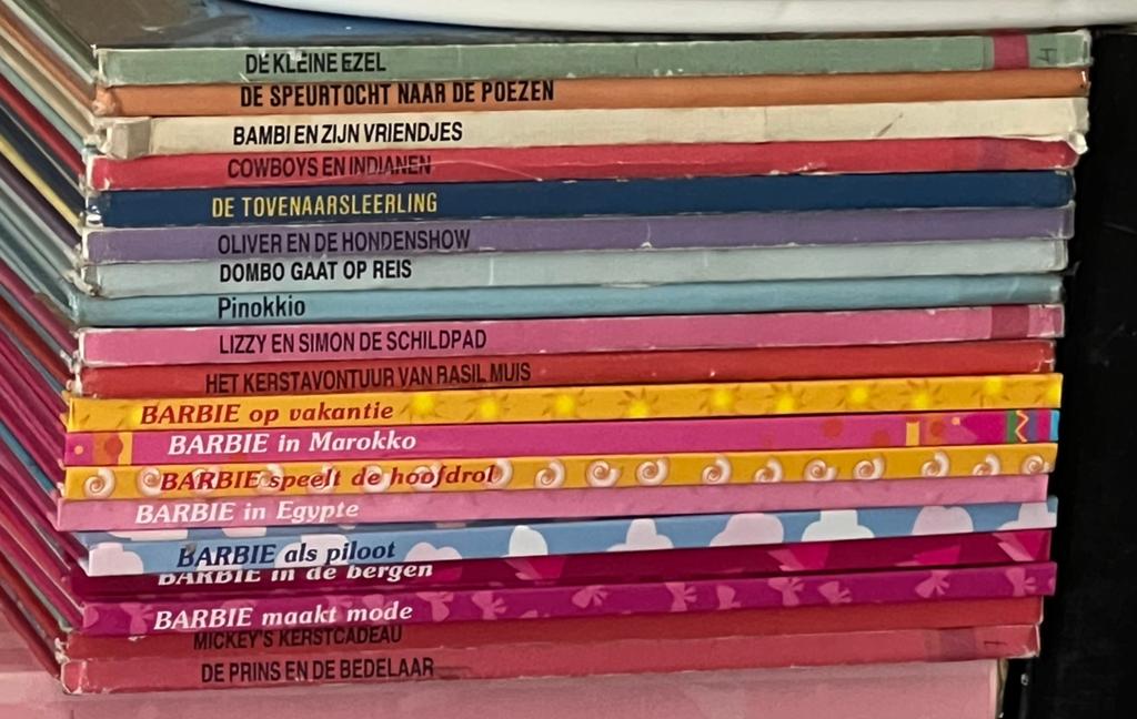 Disney kinderboeken, Ophalen of Verzenden, Zo goed als nieuw, Beeldje of Figuurtje