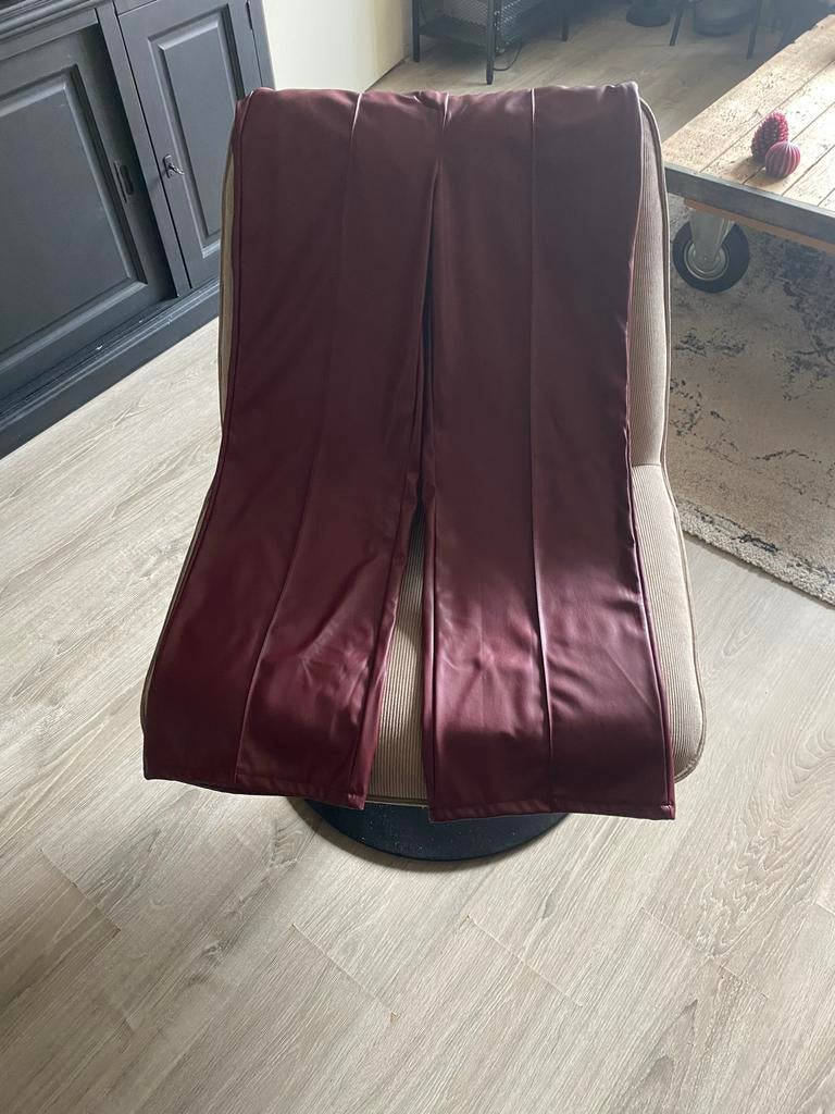 Nieuwe Rode Broek -Nooit Gedragen, Ophalen of Verzenden, Nieuw, Maat 42/44 (L), Rood