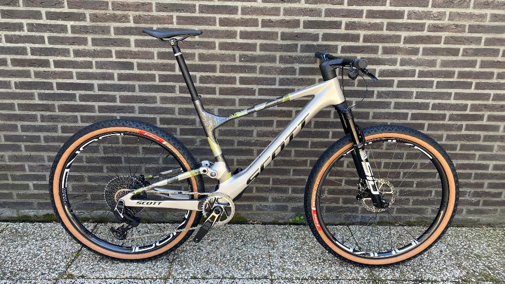 Scott Spark RC Worldcup HMX, Fietsen en Brommers, Zo goed als nieuw, Schijfrem, 53 tot 57 cm, Ophalen