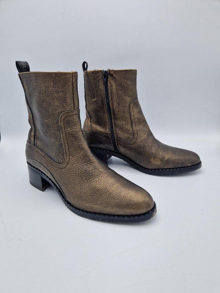 Piedi Nudi enkellaarsjes. Maat 42, Metallic., Kleding | Dames, Schoenen, Overige kleuren, Nijmegen, Ophalen of Verzenden, Zo goed als nieuw