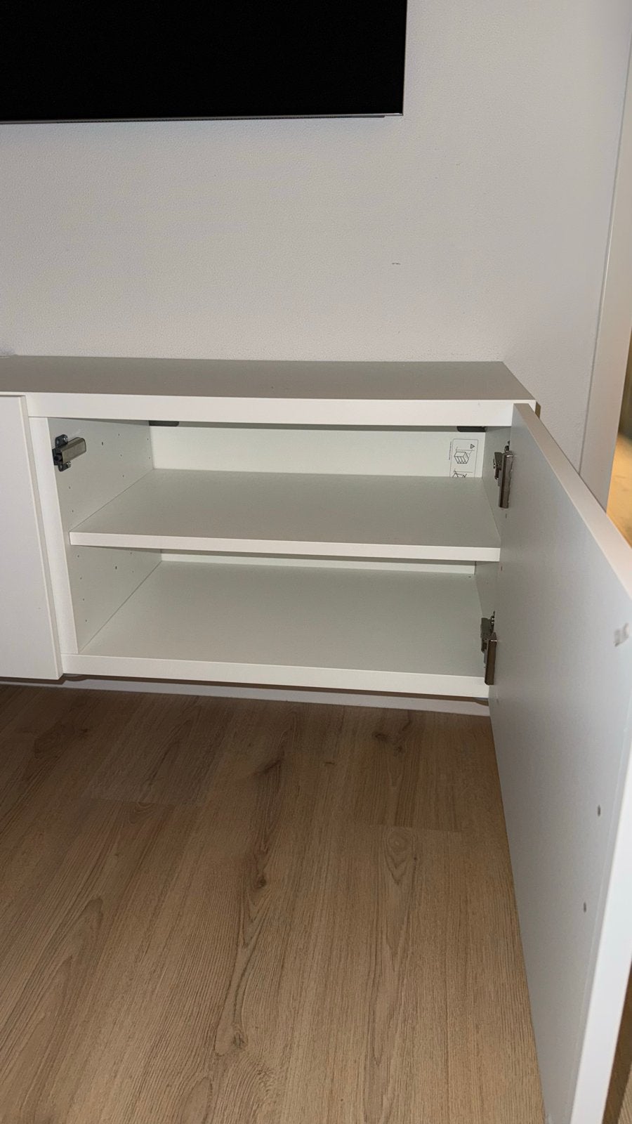 Moderne zwevende tv-meubel, wit, Huis en Inrichting, Kasten | Televisiemeubels, Overige materialen, 150 tot 200 cm, Ophalen of Verzenden