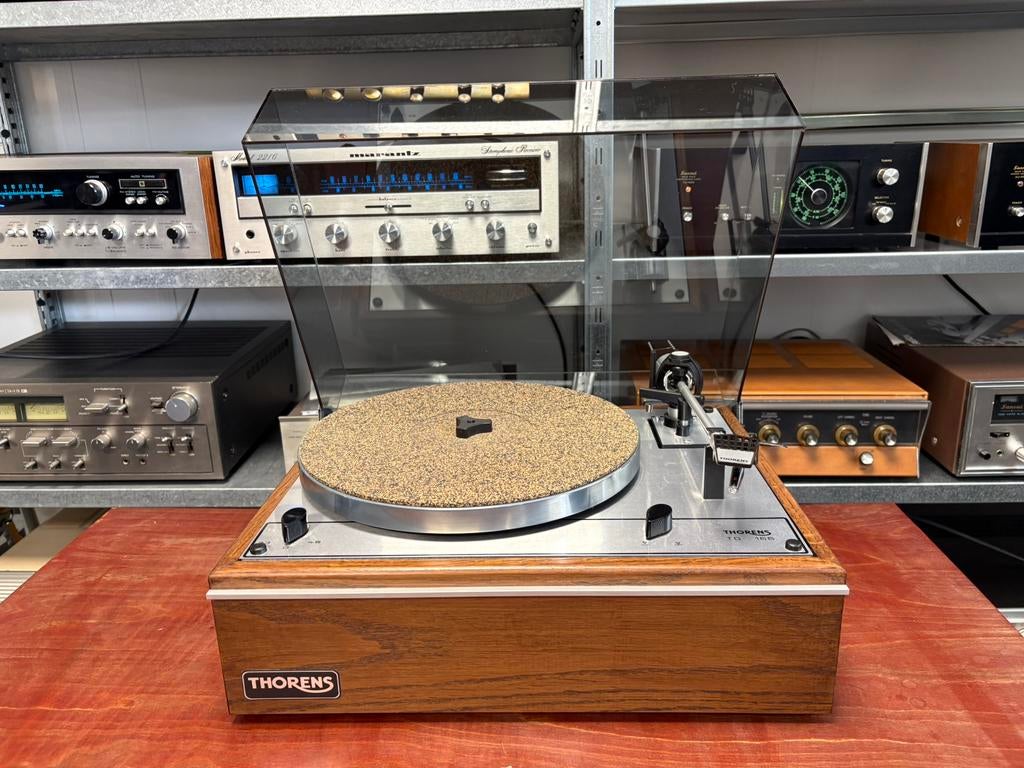 Thorens TD-166 in nieuwe plint inclusief nieuwe stofkap, Ophalen, Refurbished, Platenspeler, Thorens
