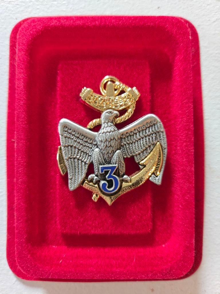 Atlas Editions 3e RIMA insigne, Verzamelen, Verzenden