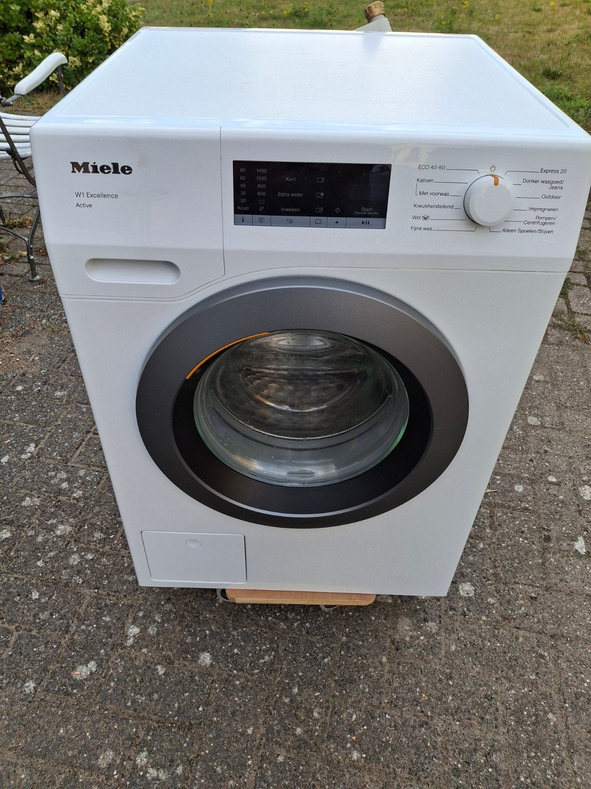 Miele W1 Excellence Active wasmachine NIEUWSTAAT!!, Ophalen, Handwasprogramma, Zo goed als nieuw, Voorlader