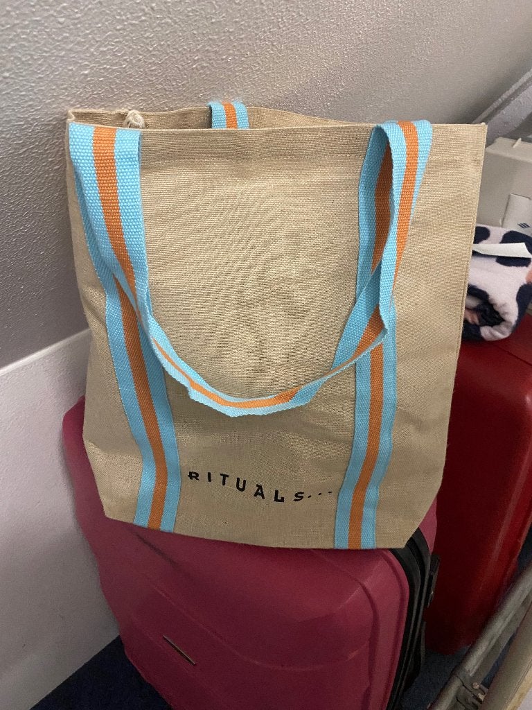 Nieuwe rituals tas, Ophalen, Nieuw