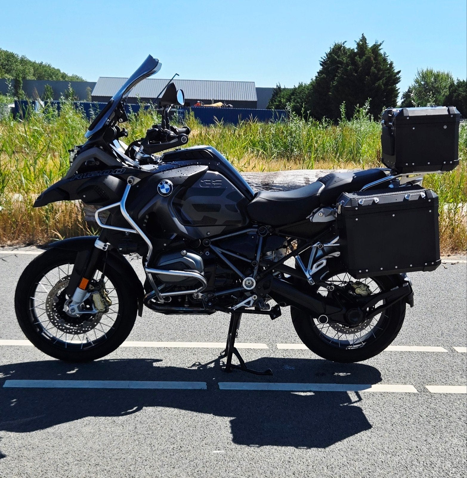 BMW R 1200 GS ADVENTURE TRIPLE BLACK | TFT | IN TOP STAAT !!, Motoren, Motoren | BMW, Handvatverwarming, Particulier, Toermotor