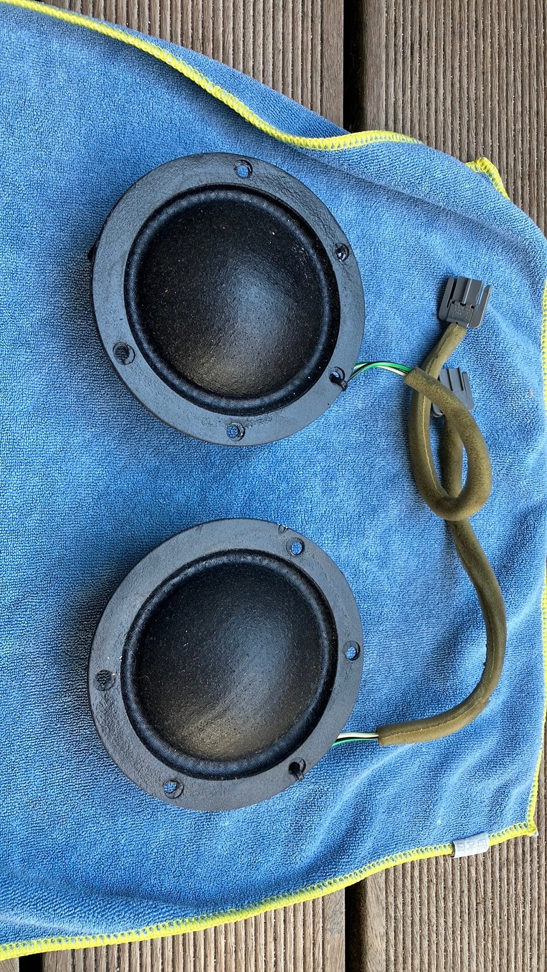Set mid domes dynaudio volvo c70, Ophalen of Verzenden, Zo goed als nieuw