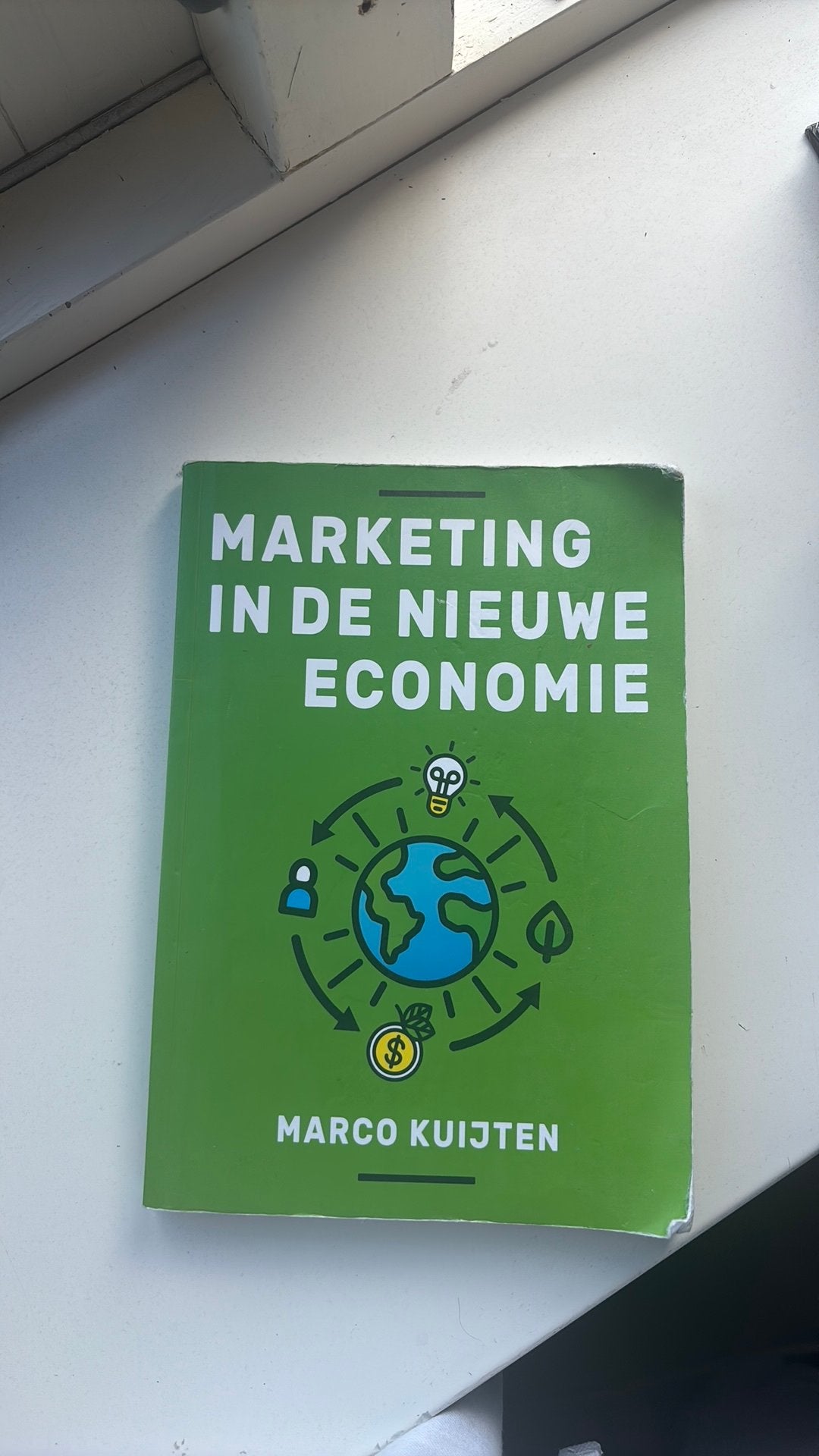 Marketing in de nieuwe economie marco kuijten, Ophalen of Verzenden, Zo goed als nieuw, Economie en Marketing