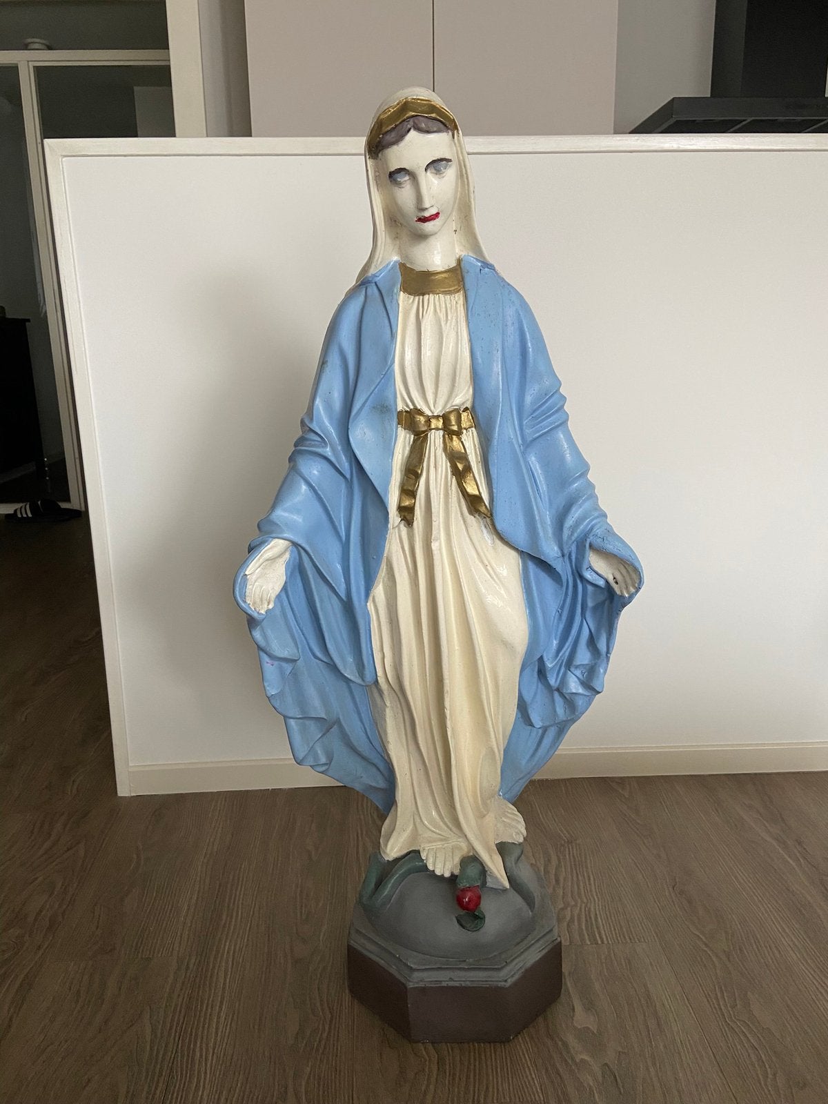 Beeld van Maria, Ophalen