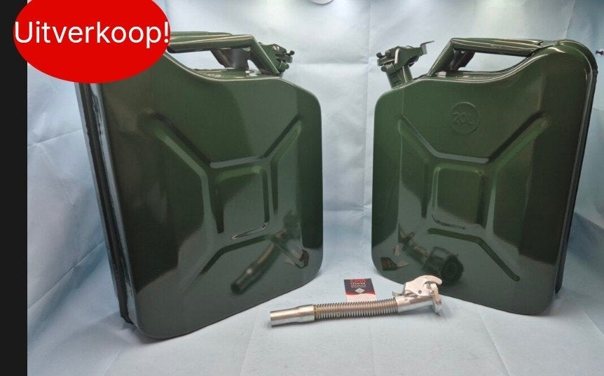 2 jerrycans 20 liter metaal + GRATIS schenktuit, Ophalen of Verzenden, ., ., .