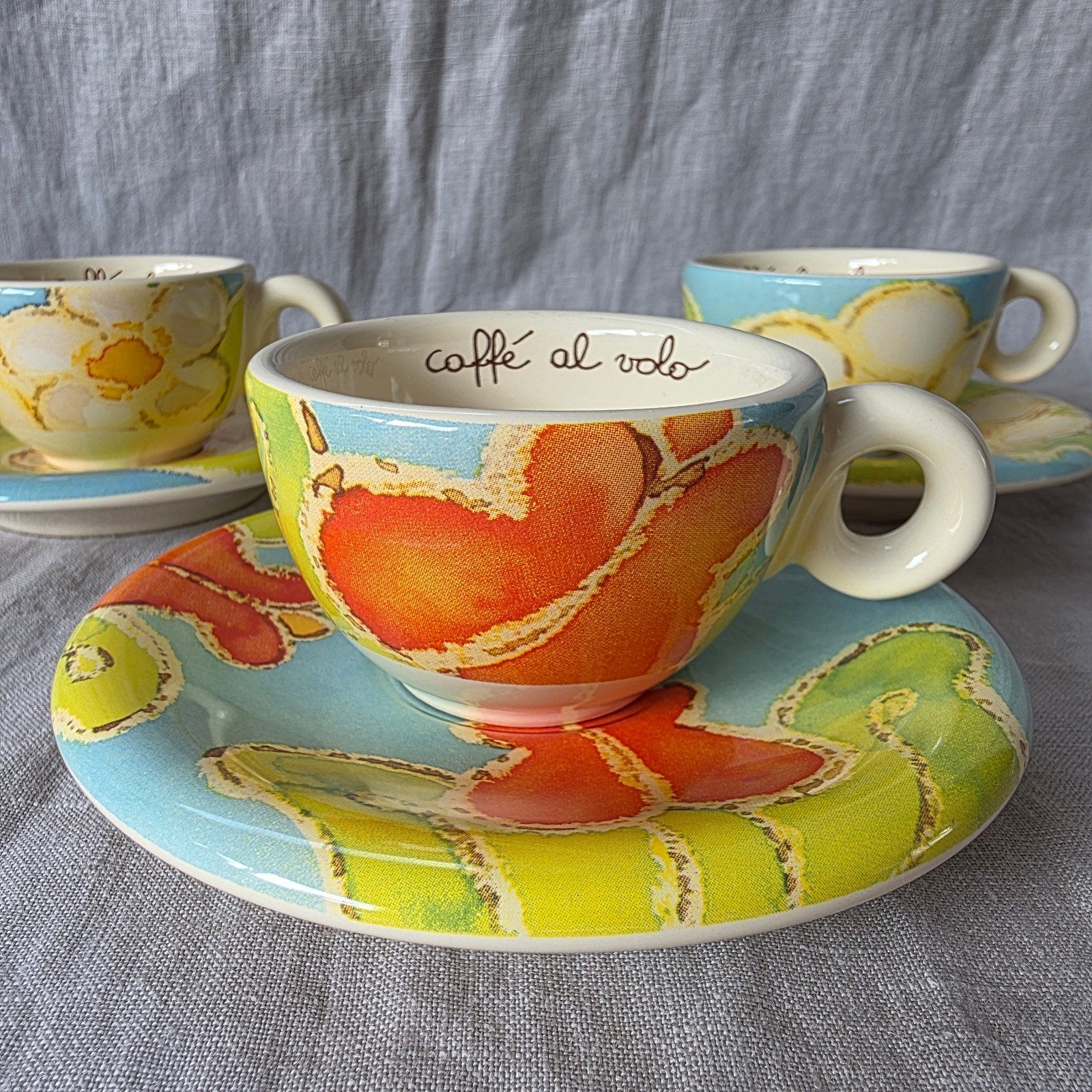 Prachtige set van 3 THUN 'Caffè al Volo' espressokopjes, Ophalen of Verzenden, Gebruikt, Porselein, Kop en/of schotel