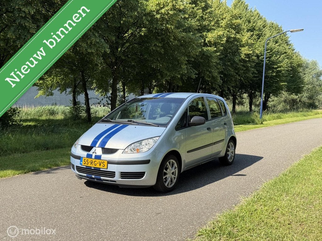 Mitsubishi Colt 1.5 Invite*AUTOMAAT*NAP*CARPLAY*AIRCO, Auto's, Mitsubishi, Bedrijf, Te koop, Colt, ABS, Achteruitrijcamera, Airbags
