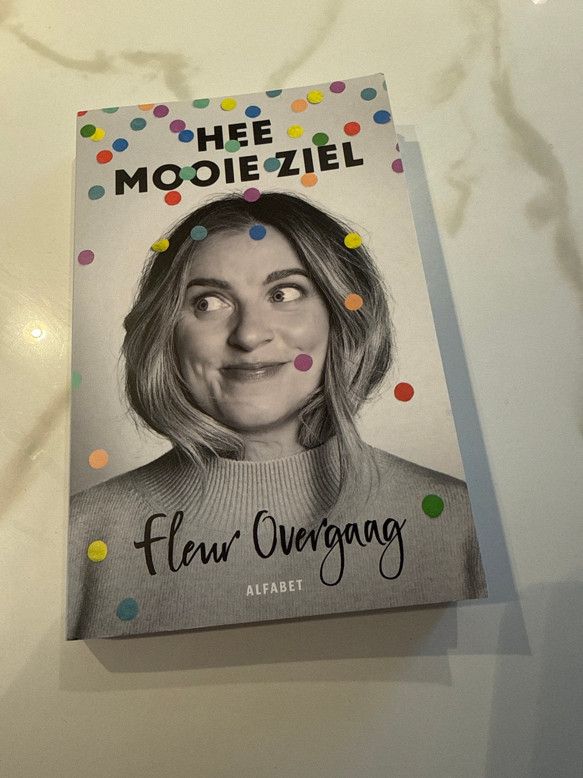 Hee Mooie Ziel - Fleur Overgaag (Zo goed als nieuw), Ophalen of Verzenden, Zo goed als nieuw, Nederland