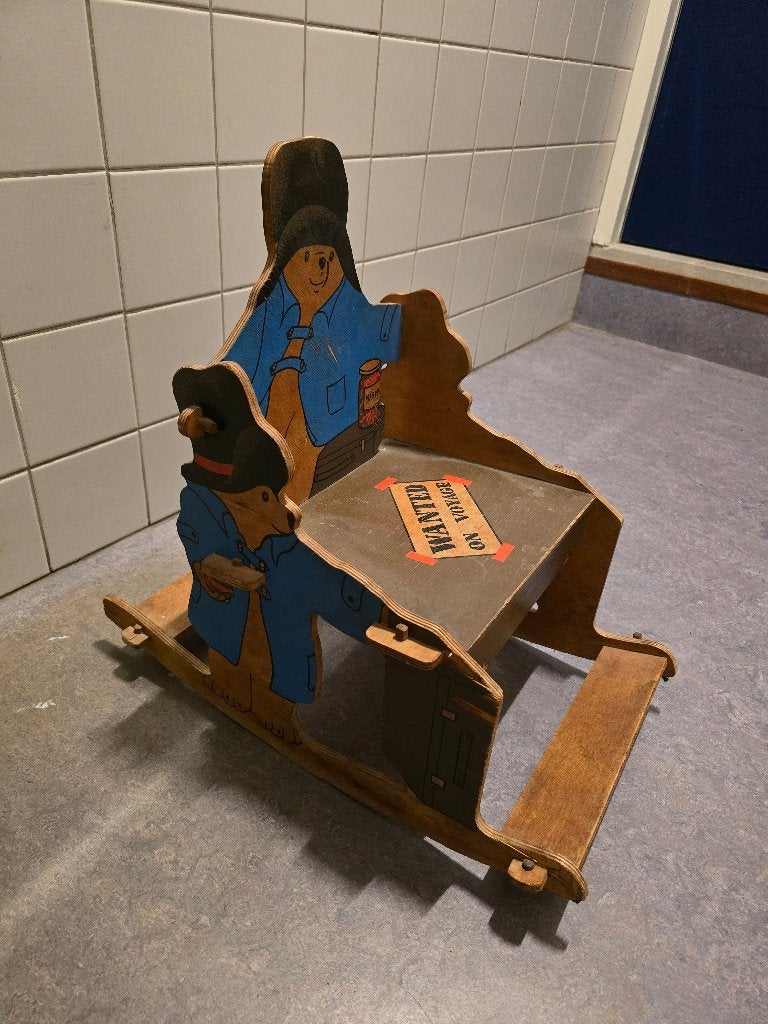 vintage schommelstoel van Paddington Bear., Ophalen, Gebruikt
