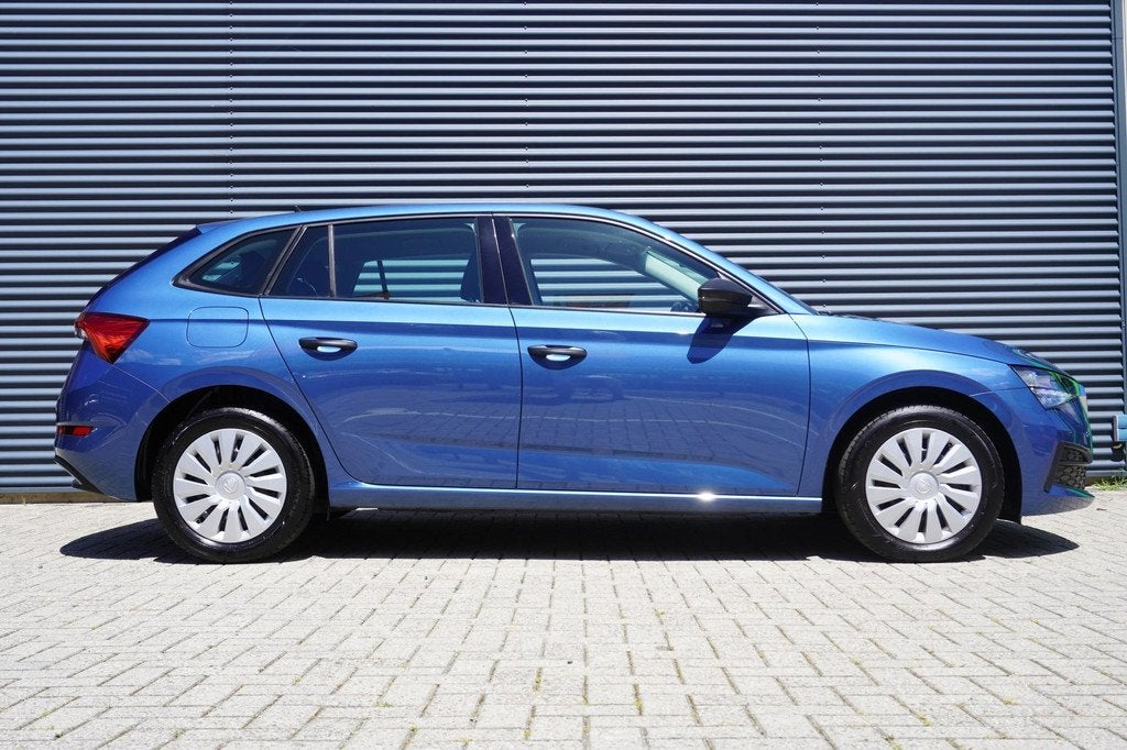 Skoda Scala 1.0 TSI 95pk Active | DAB | Lane Assist | LED Ko, Auto's, Skoda, 12 maanden, Gebruikt, Euro 6, 95 pk