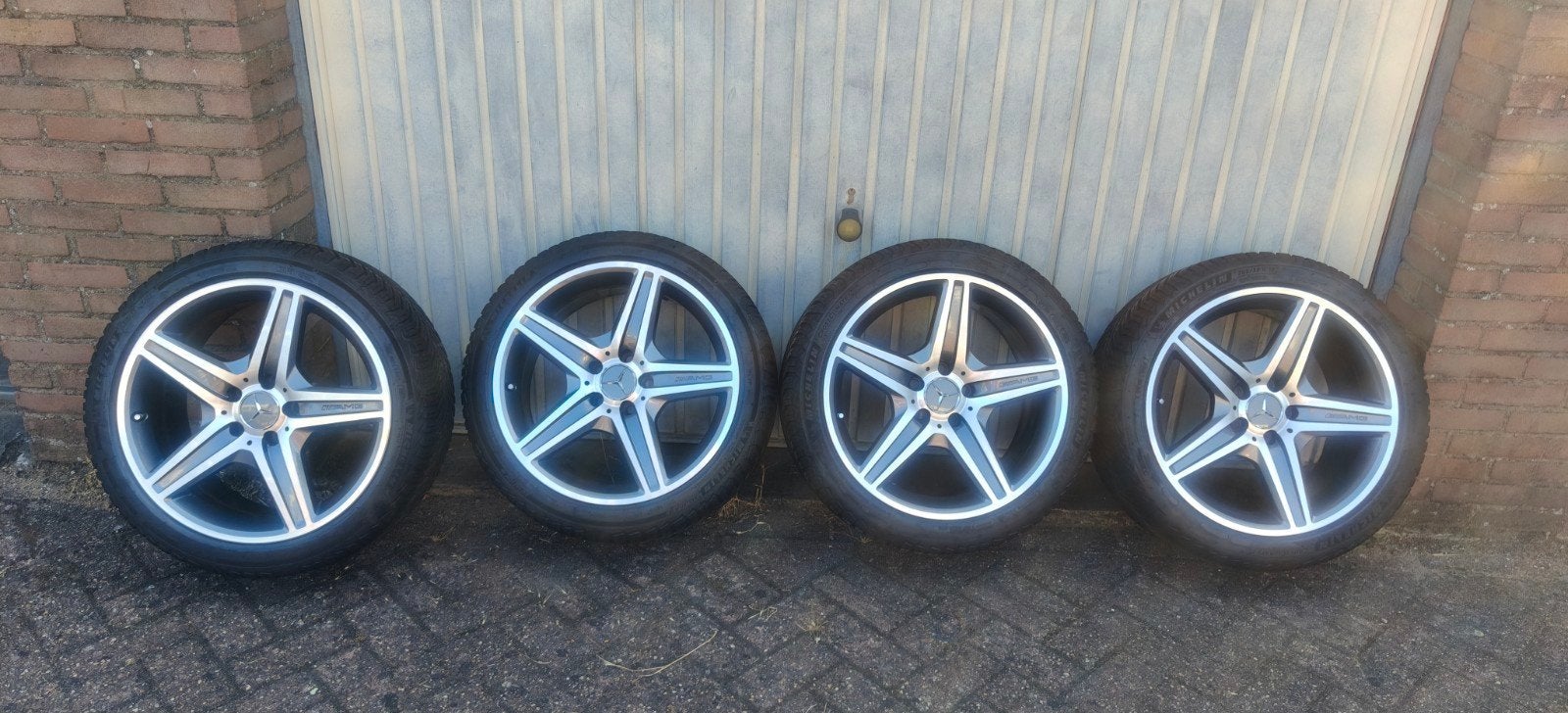 Mercedes AMG 18 inch velgen met Michelin All Season banden, Auto-onderdelen, Banden en Velgen, Ophalen, 18 inch, Gebruikt, Banden en Velgen