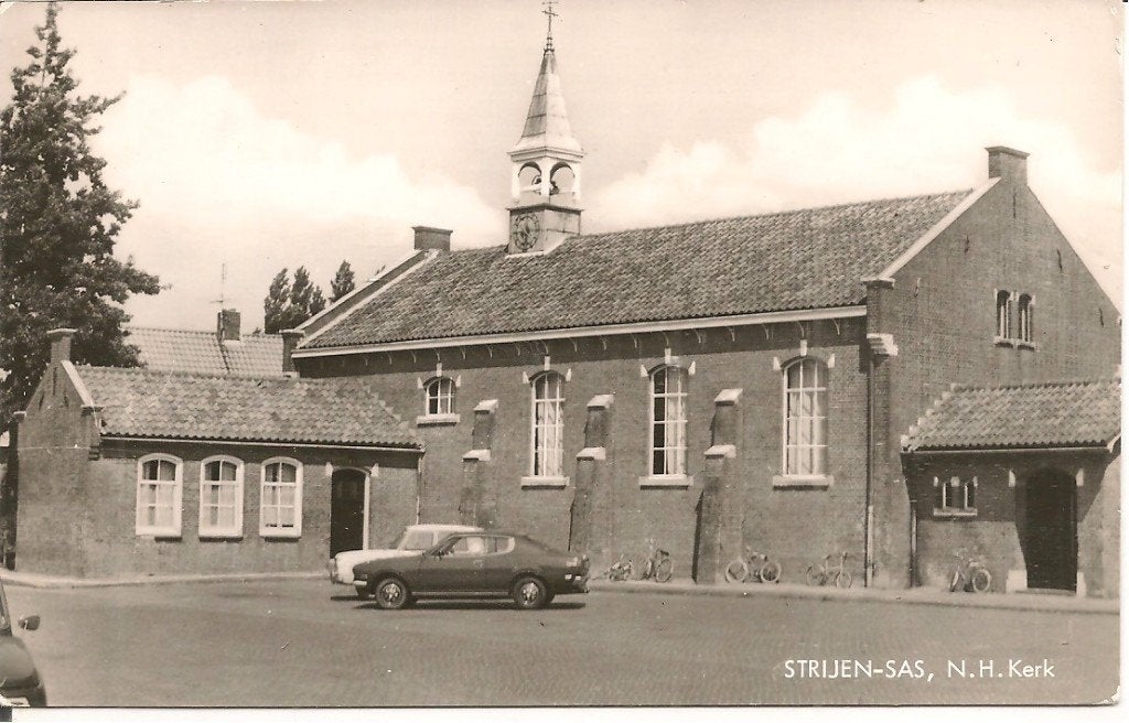 Ansichtkaart Strijen-Sas, N.H. Kerk - Ongelopen, Ophalen of Verzenden, 1960 tot 1980, Ongelopen, Zuid-Holland