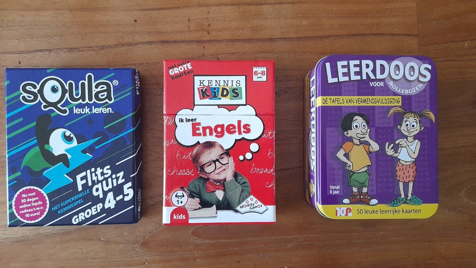 3 leerzame speeldoosjes (Engels, keersommen, algemeen), Ophalen of Verzenden, Zo goed als nieuw, Speelkaart(en)