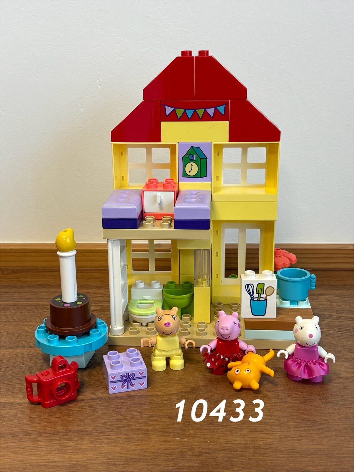 Duplo Peppa pig verjaardagshuis 10433 (compleet) 1, Ophalen of Verzenden, Zo goed als nieuw, Complete set, Duplo