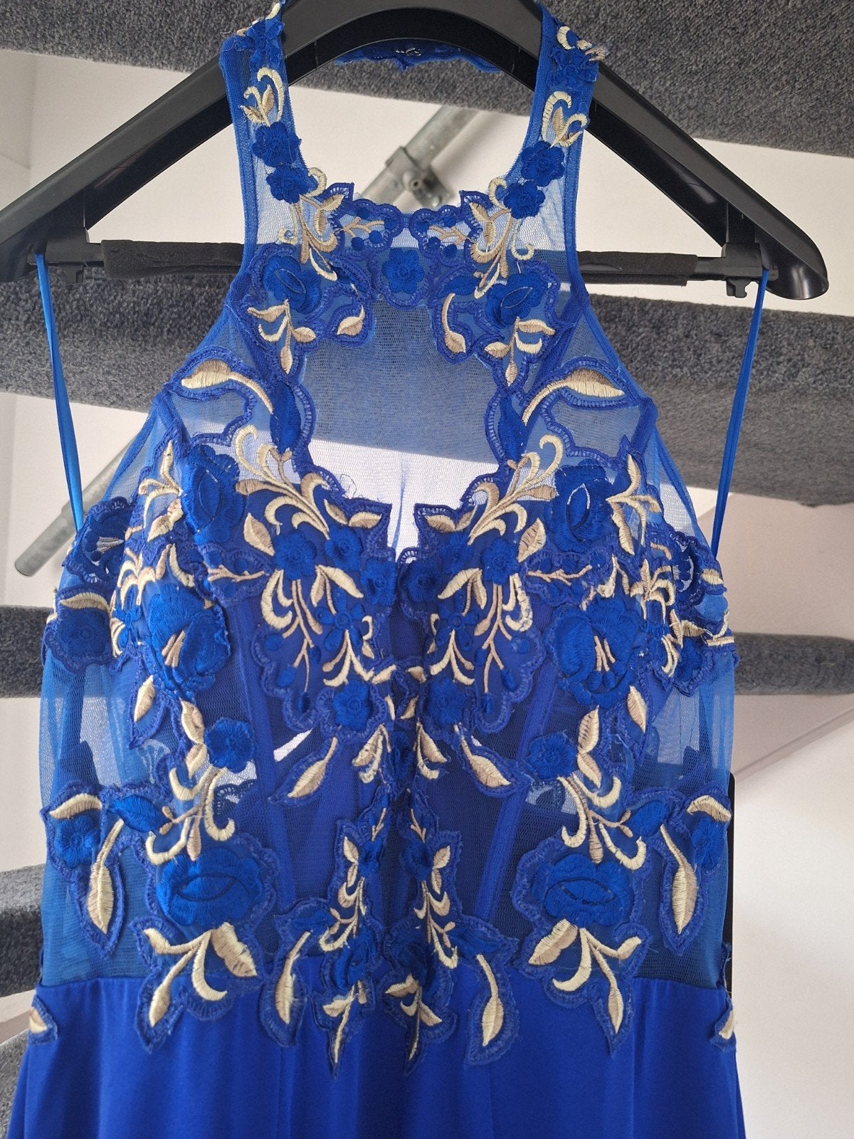 Promulias Galajurk Koningsblauw met Gouden Borduur XL, Kleding | Dames, Jurken, Blauw, Maat 46/48 (XL) of groter, Nieuw, Ophalen of Verzenden