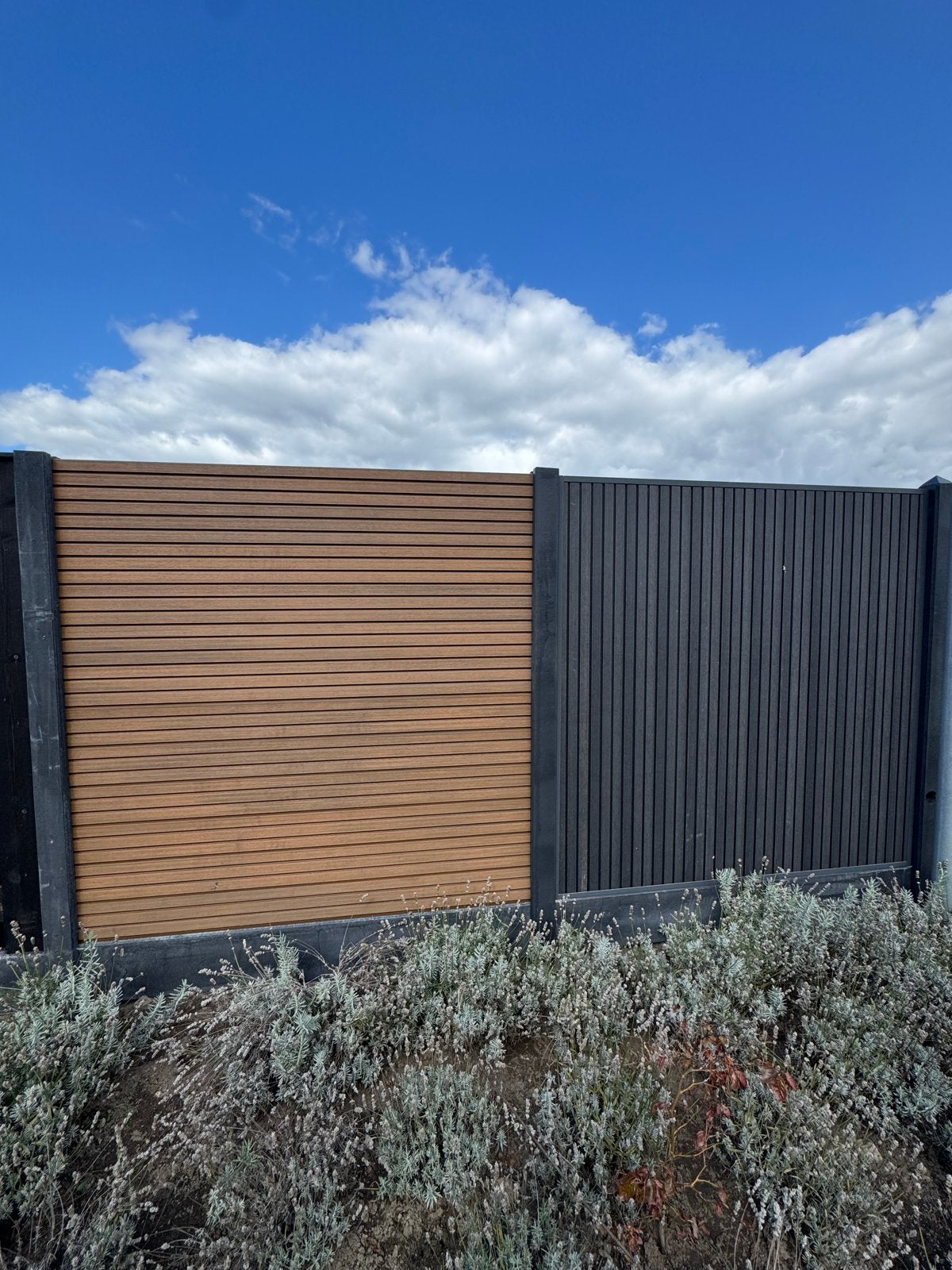 Composiet schutting incl. Plaatsing (zwart/teak), Tuin en Terras, Kunststof, 1 tot 2 meter, Nieuw, Ophalen of Verzenden