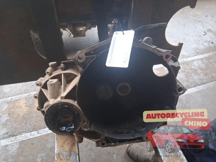 Versnellingsbak van een Volkswagen Caddy, Ophalen, Gebruikt, -, Volkswagen