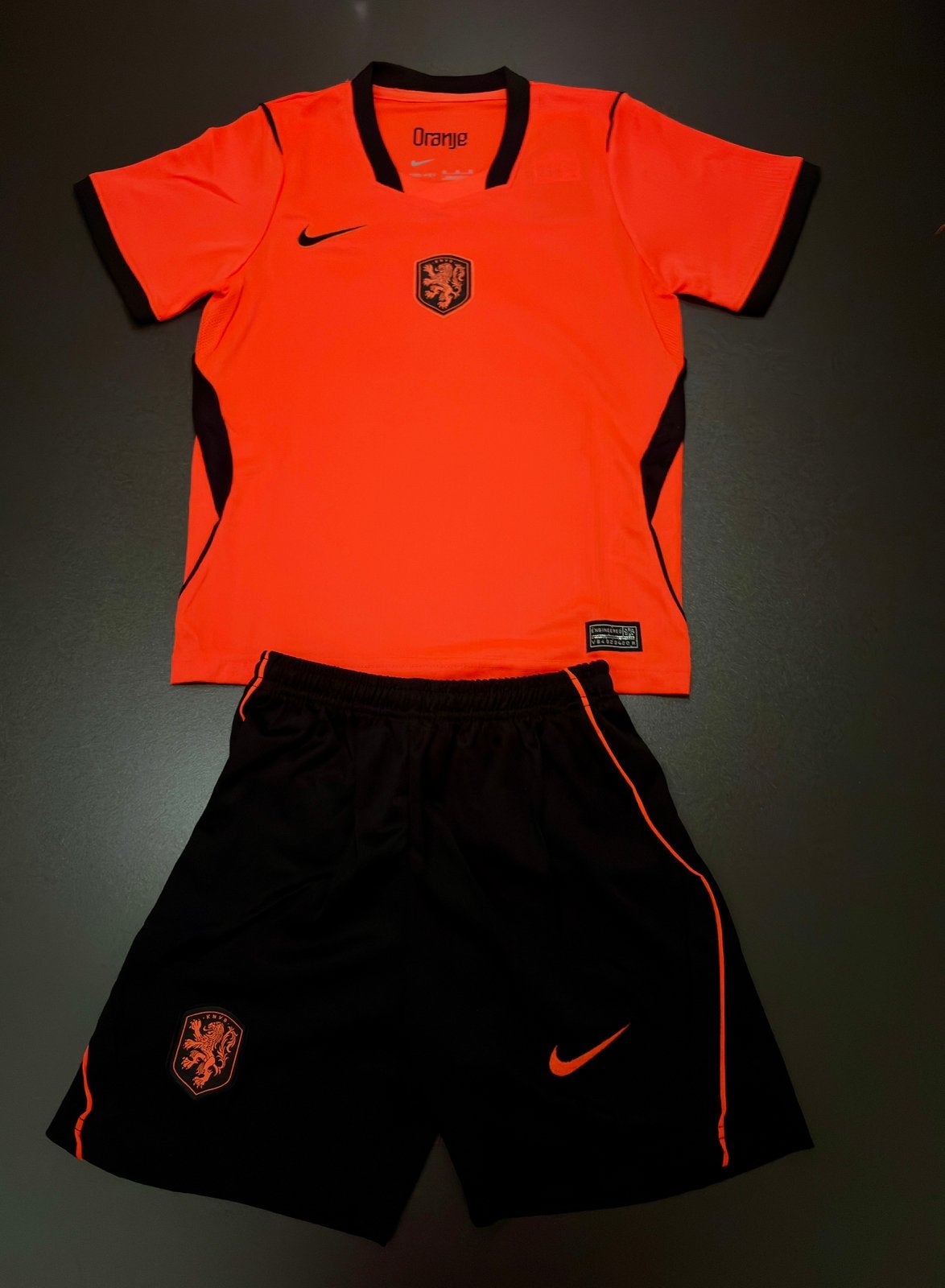 Nederlands elftal voetbaltenue maat 128, Maat XS of kleiner, Ophalen of Verzenden, Nieuw, Set
