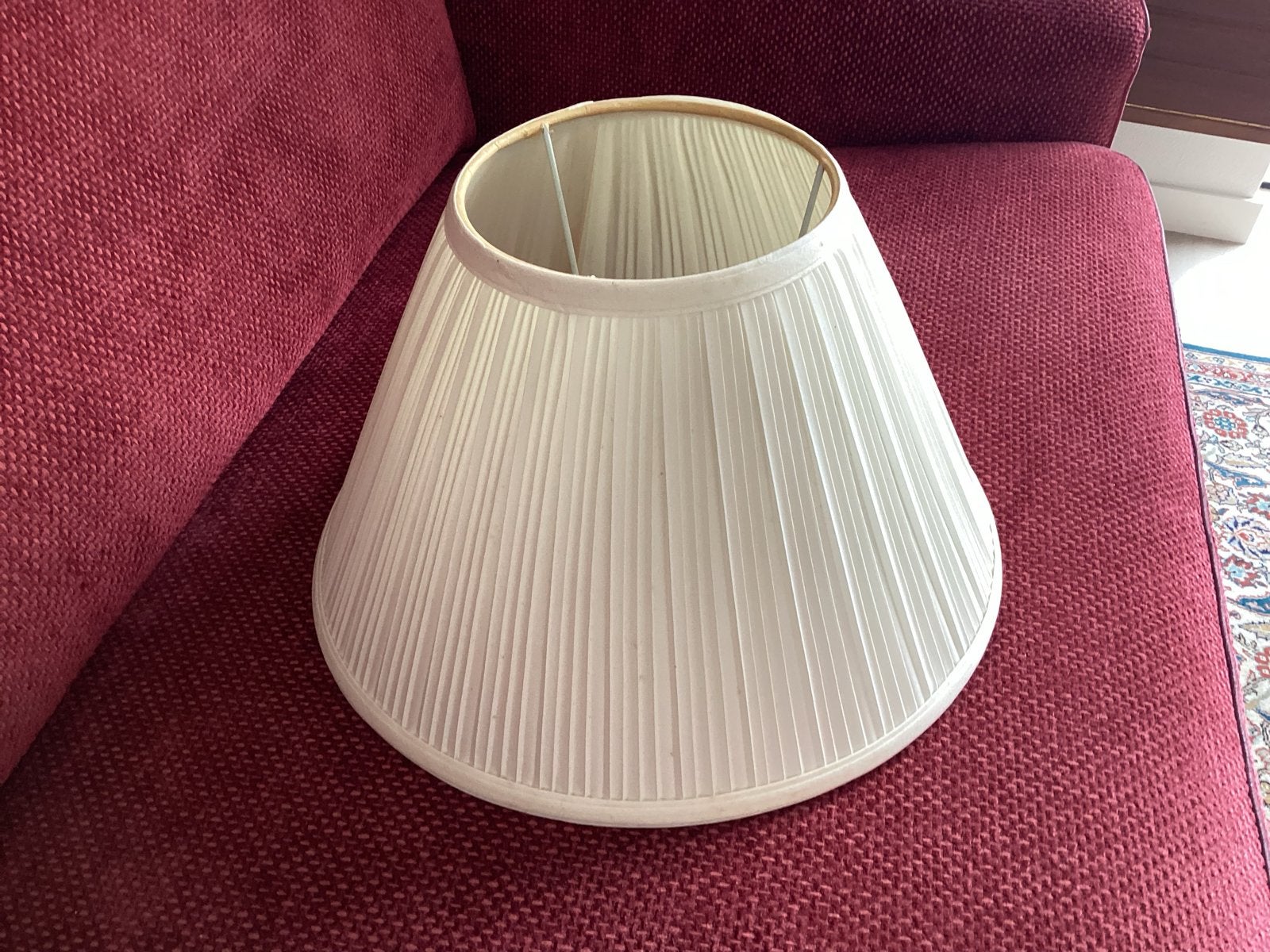 Crèmekleurige plissé lampenkap., Ophalen, Zo goed als nieuw, Crème, Rond