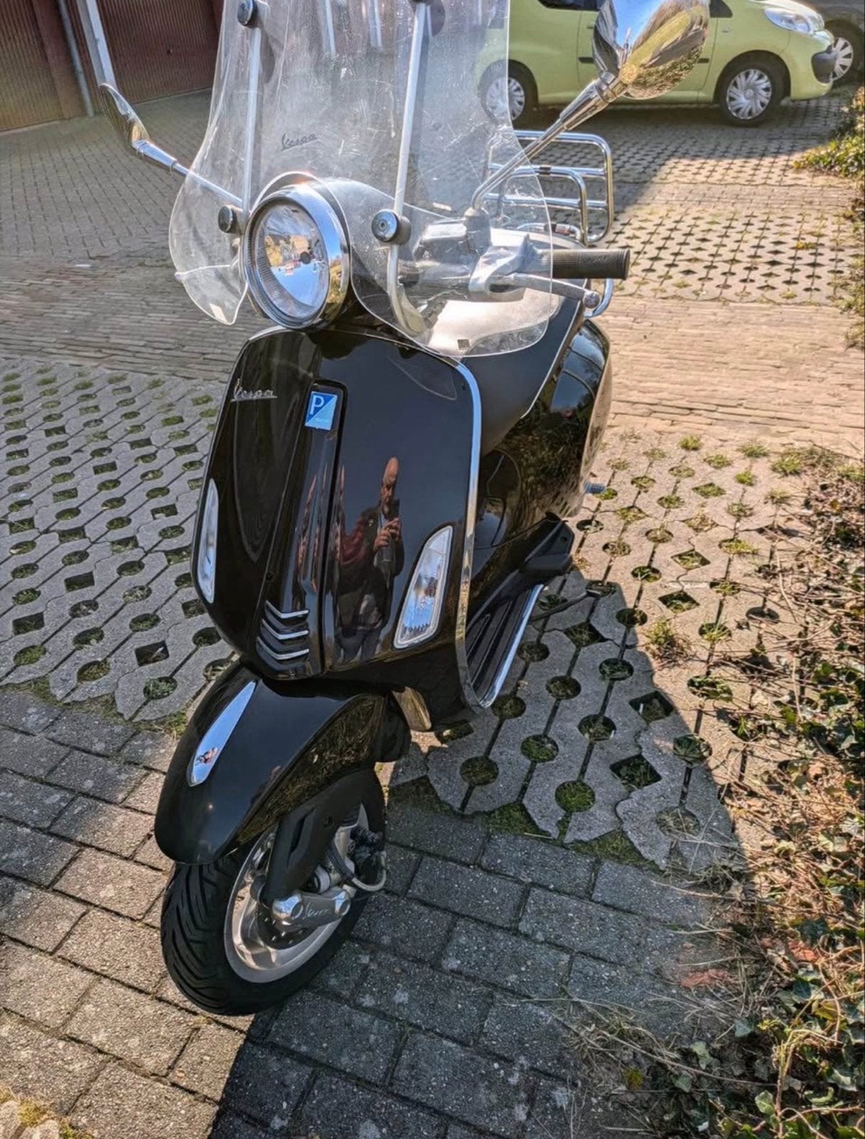 Vespa Primavera 25km/u - Zo goed als nieuw, Fietsen en Brommers, Scooters | Vespa, Ophalen, Overige modellen, Zo goed als nieuw