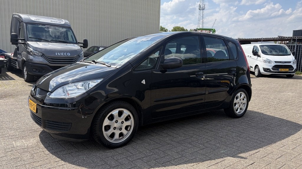 Mitsubishi Colt 1.3 Invite AUTOMAAT I Koude Airco 5 deuren, Auto's, Automaat, Gebruikt, 31 €/maand, Origineel Nederlands