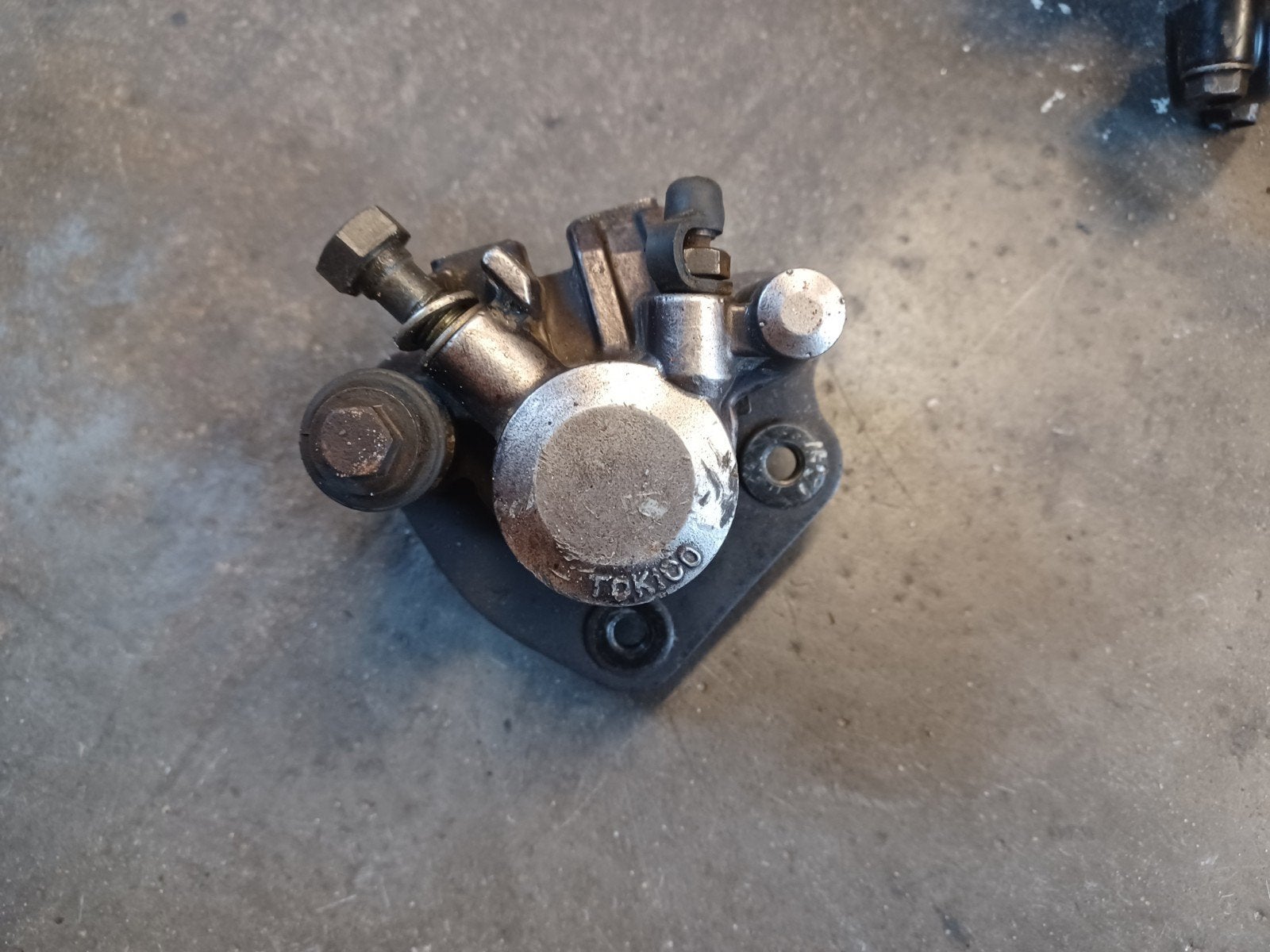 Honda MB8 Tokico remklauw - Gebruikt, Gebruikt, Niet van toepassing voor dit gebruikte onderdeel, Tokico, Ophalen of Verzenden