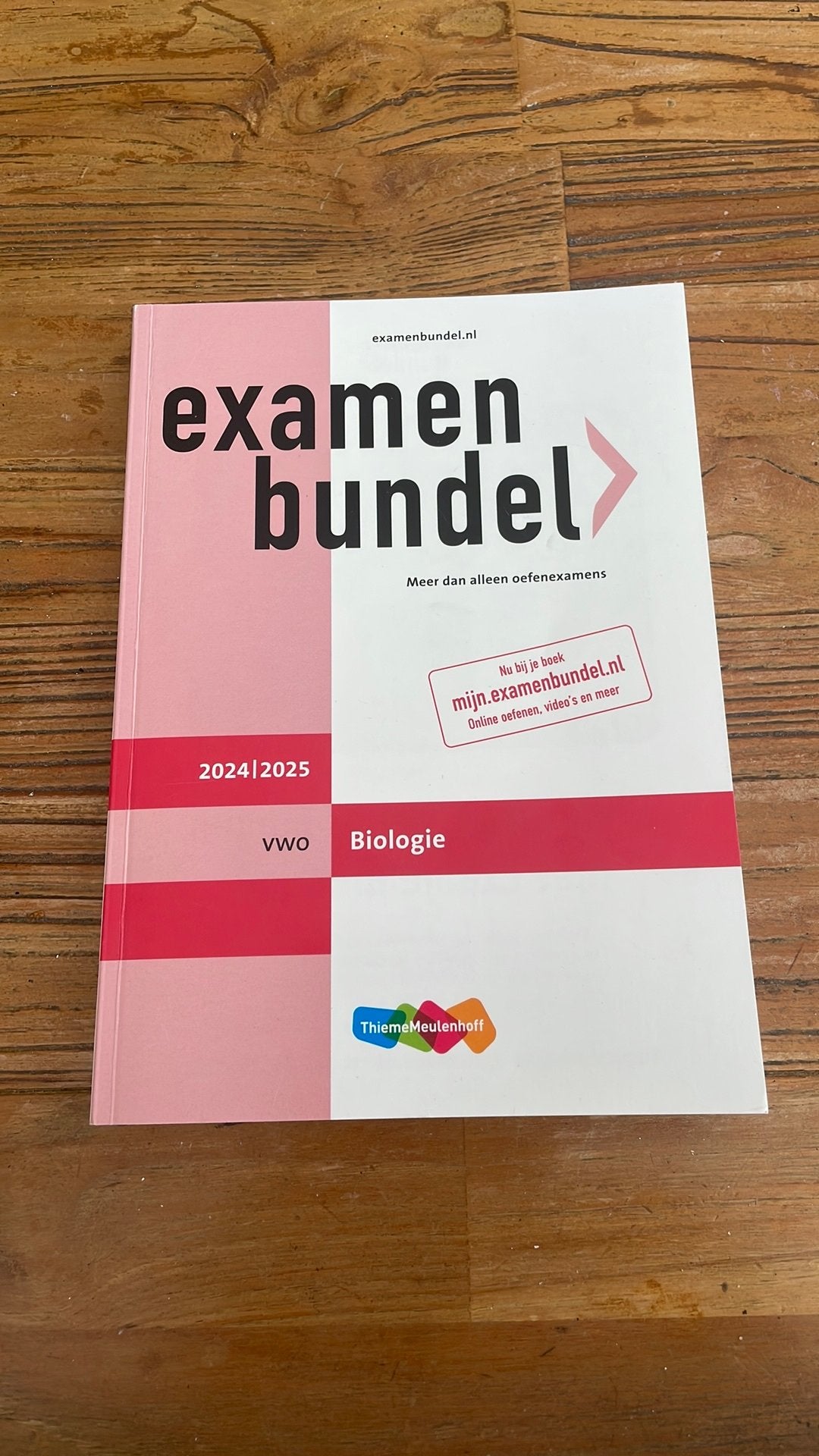 Examenbundel biologie vwo 2024-2025, Boeken, Ophalen of Verzenden, Zo goed als nieuw, VWO, Biologie