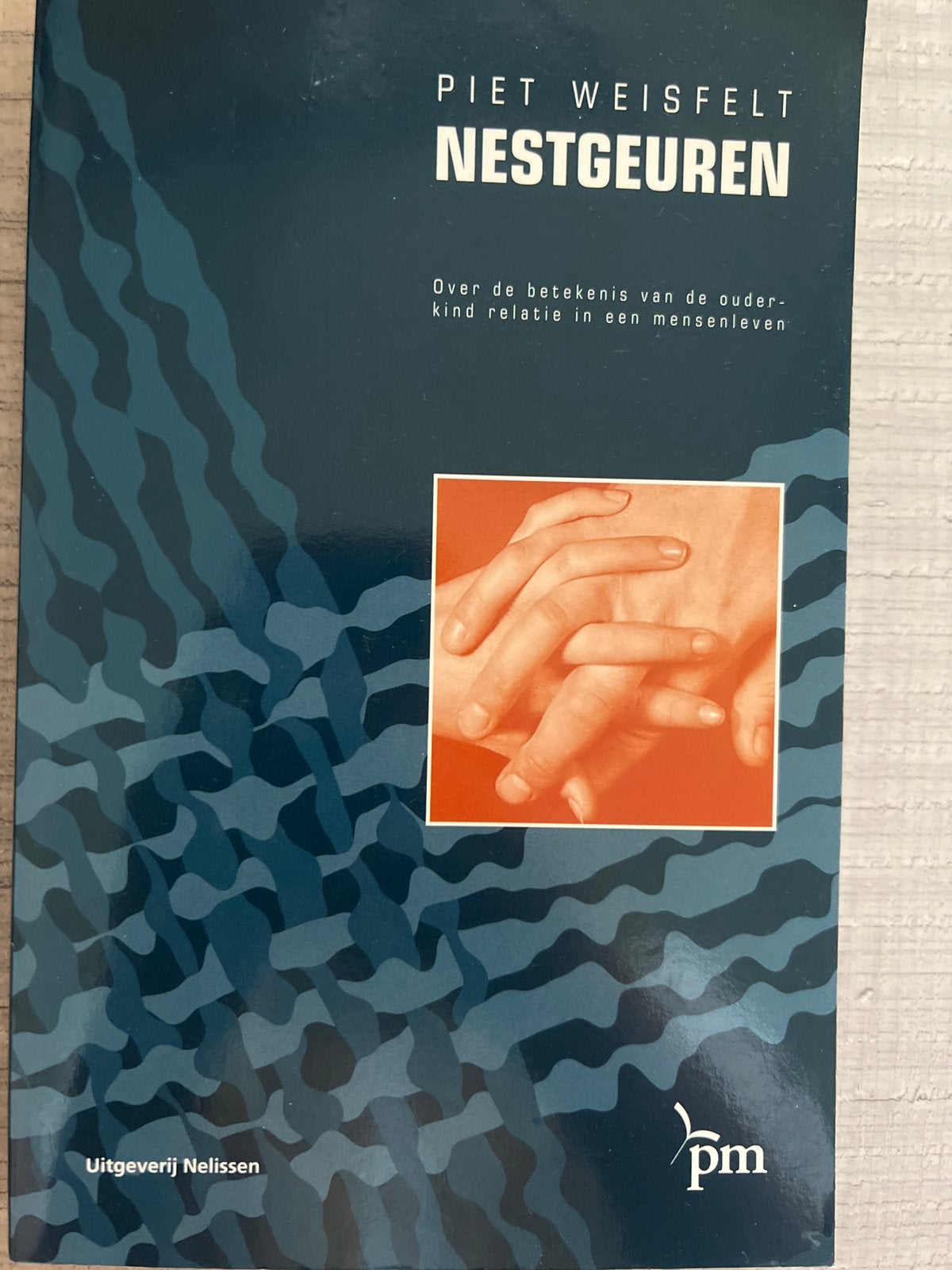 Nestgeuren - Piet Weisfelt (Nette staat, kleine aantekeninge, Verzenden, Gelezen