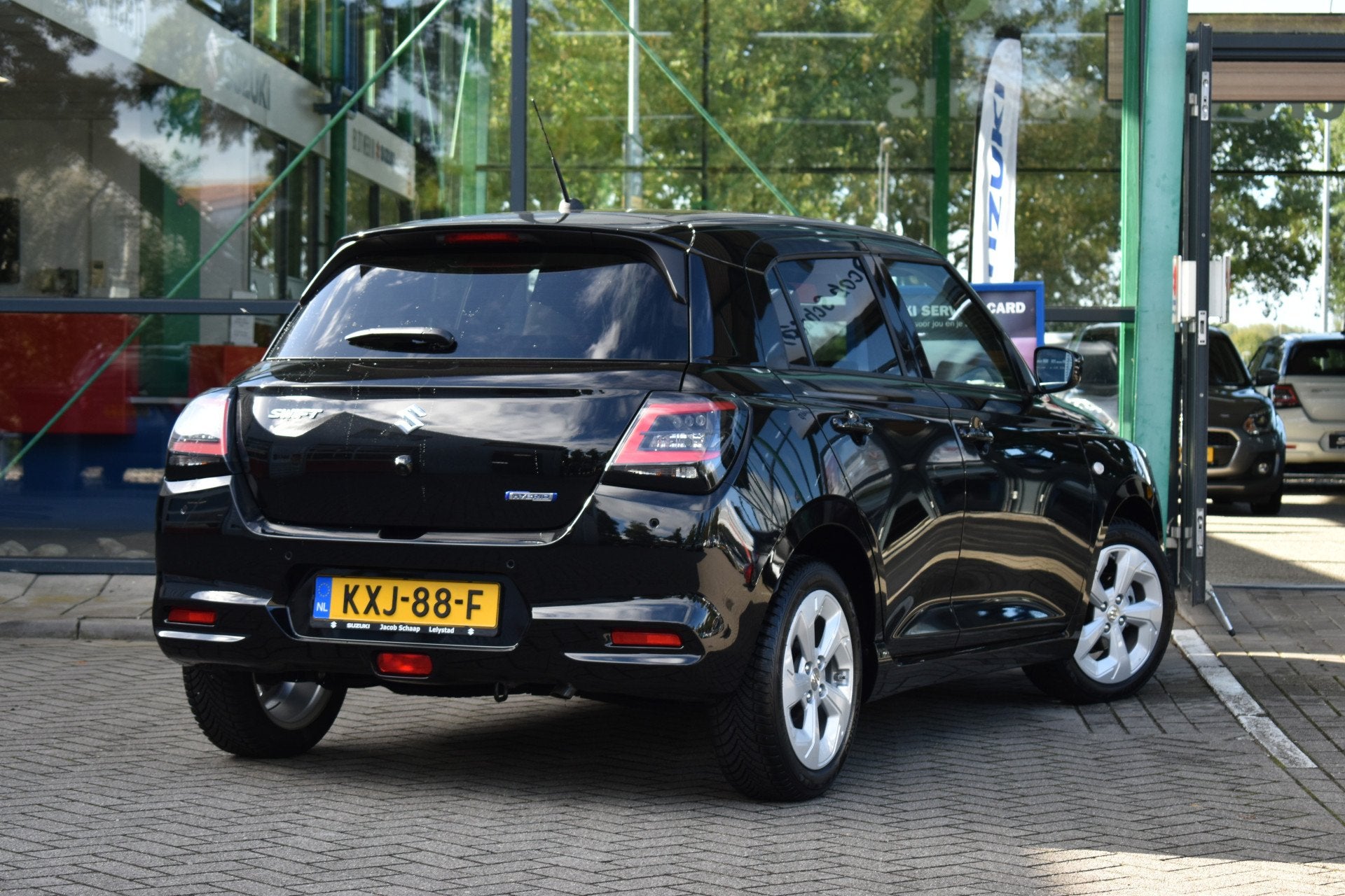 Suzuki Swift 1.2 Select Smart Hybrid Automaat 82pk | Adaptiv, Auto's, Stof, Gebruikt, 400 kg, Bedrijf
