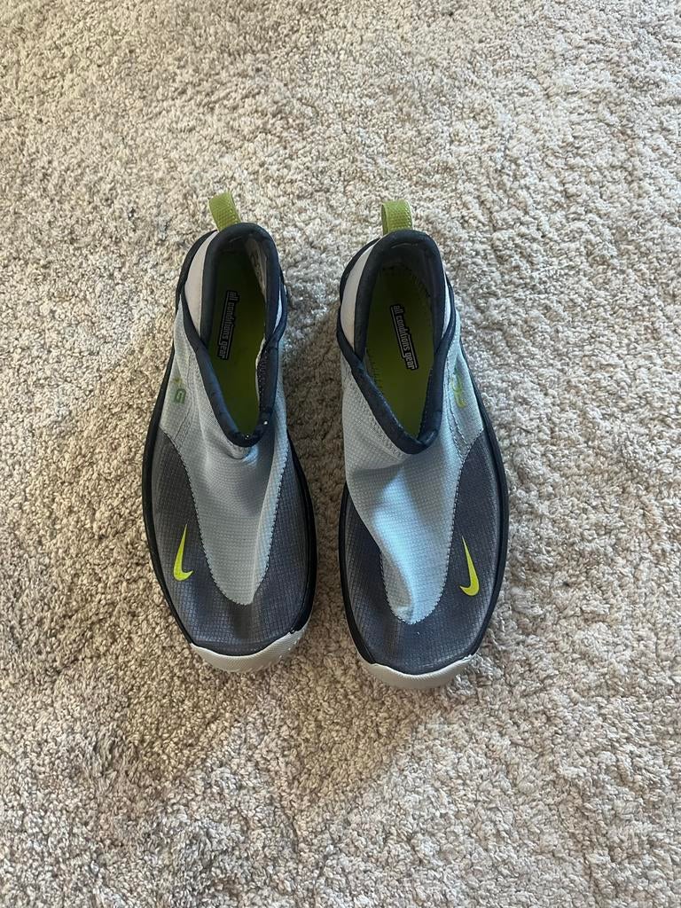 Nike Aqua Sock 360 - maat 39, Overige typen, Ophalen of Verzenden, Grijs, Gedragen