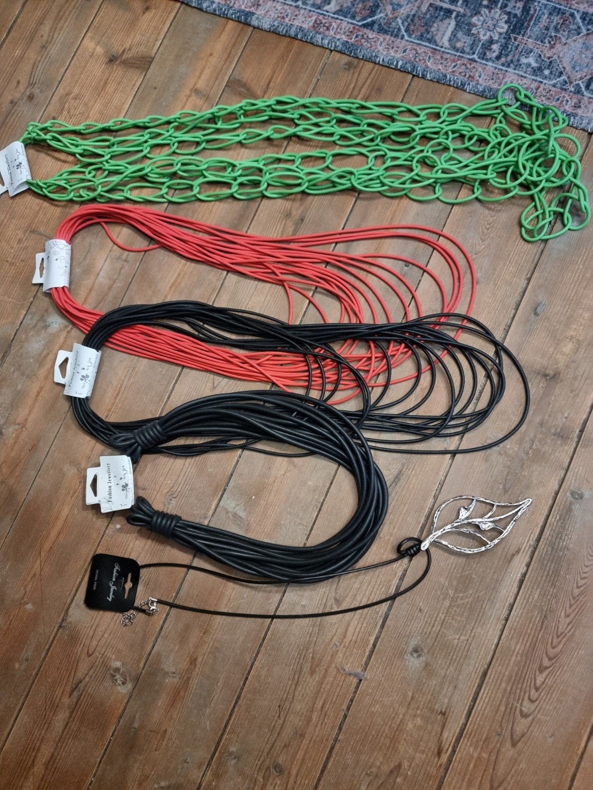 Sale kettingen ceintuurs tasjes, Ophalen of Verzenden, Nieuw, Overige kleuren, Overige materialen