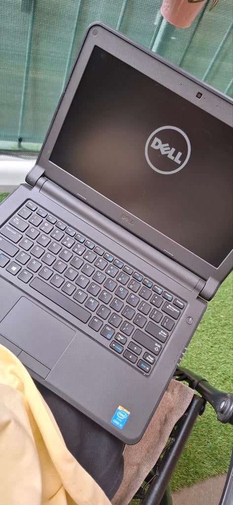 Samsung beeldscherm + dell laptop, Ophalen, Gebruikt