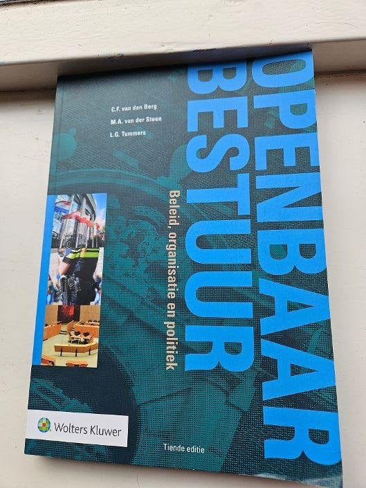 Zo goed als nieuwe boek Openbaar Bestuur, 10e editie, Diverse auteurs, Zo goed als nieuw, Alpha, HBO