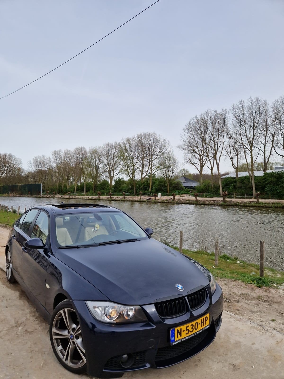 BMW 3-Serie 2.0 I 320 AUT 2006 Blauw Read the description., Auto's, BMW, Particulier, 3-Serie, Benzine, C, Sedan, Automaat, Geïmporteerd