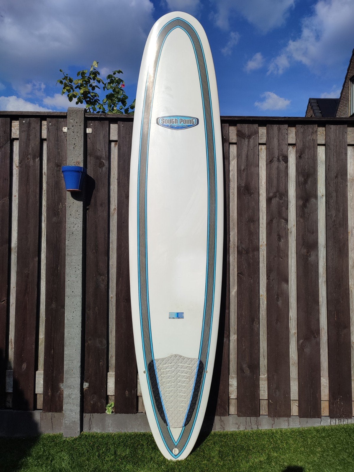Surf longboard 8'4 met fins, Watersport en Boten, Ophalen of Verzenden, Gebruikt, Longboard, Met vinnen