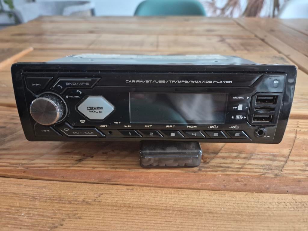 Autoradio met bluetooth / handsfree bellen, Ophalen of Verzenden