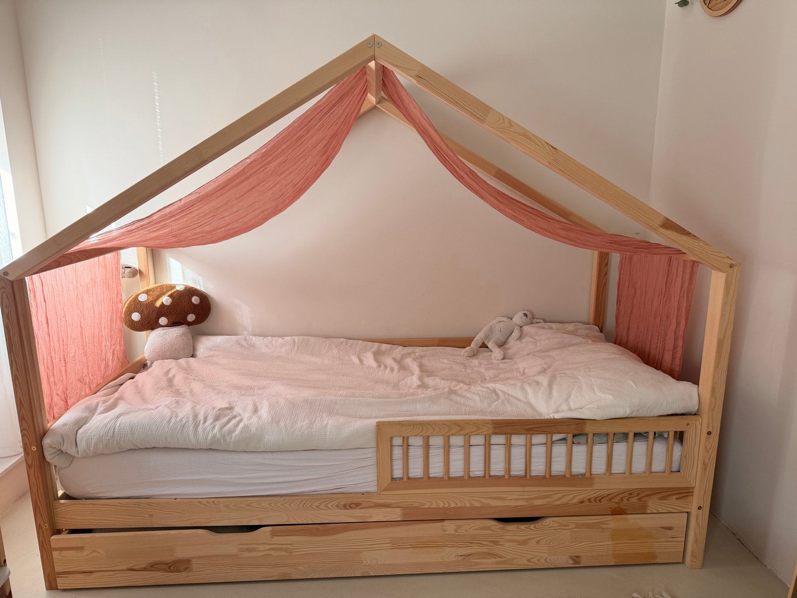 Bedhuisje Cato van Petit Puk 90x200 met opberglade, 90 cm, Eenpersoons, Ophalen of Verzenden, Zo goed als nieuw