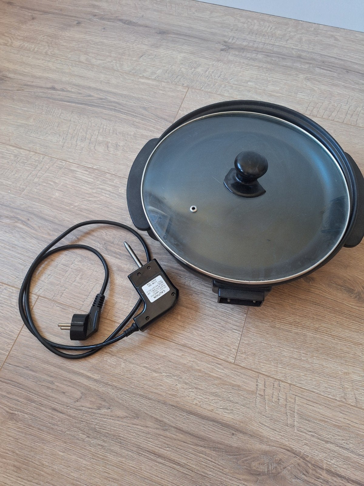 Elektrische pan met deksel - Ideaal voor braden en stoven, Ophalen of Verzenden