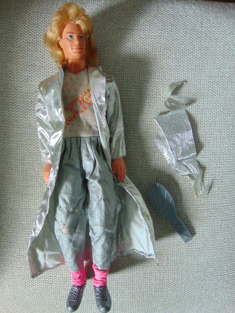 Barbie Ken The rocker, Ophalen of Verzenden, Gebruikt, Pop