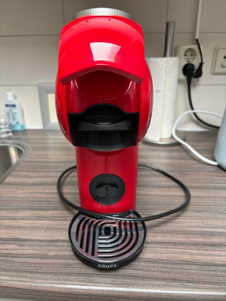 Nescafé Dolce Gusto Genio Plus Koffiezetapparaat Rood, Ophalen, Koffiemachine, Zo goed als nieuw, 1 kopje