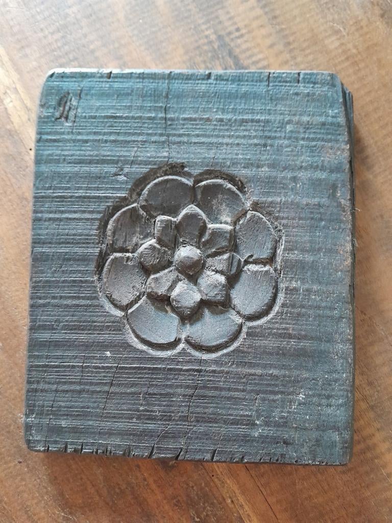 Houten onderzetter/schilderijtje met bloem., Ophalen of Verzenden, Zo goed als nieuw, Overig