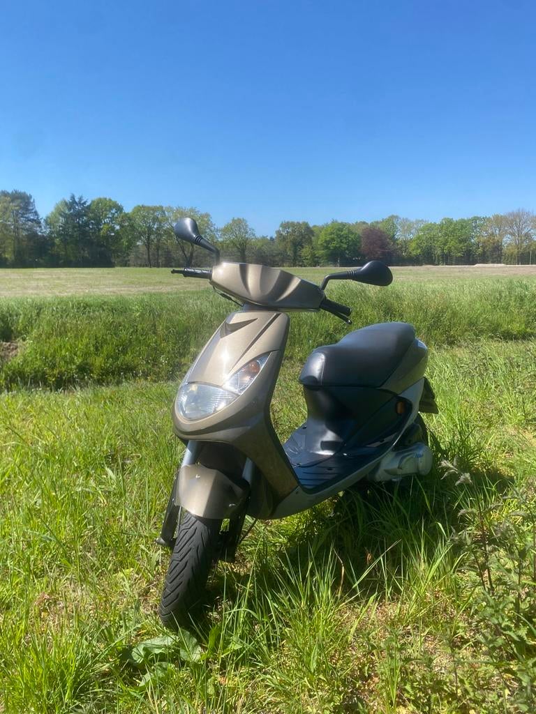 Peugeot vivacity 50cc 2takt- zeer nette staat, Ophalen of Verzenden, Zo goed als nieuw, Tweetakt, Vivacity