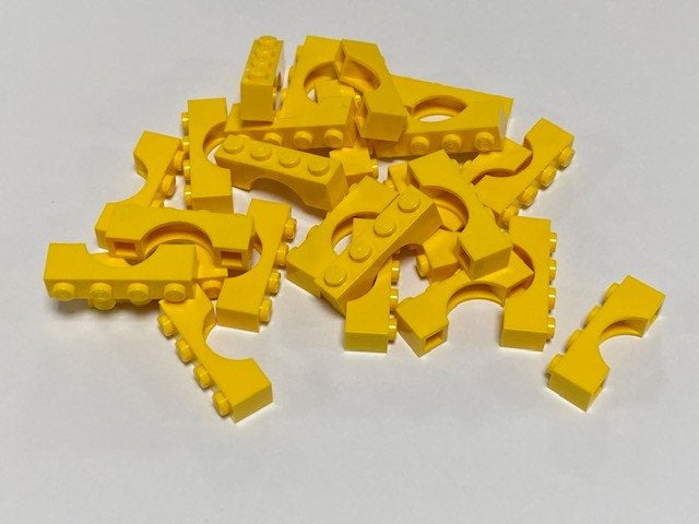 Partij 25x nieuwe Lego 1x4 gele boogstenen, Overige thema's, Lego, Nieuw, Ophalen of Verzenden
